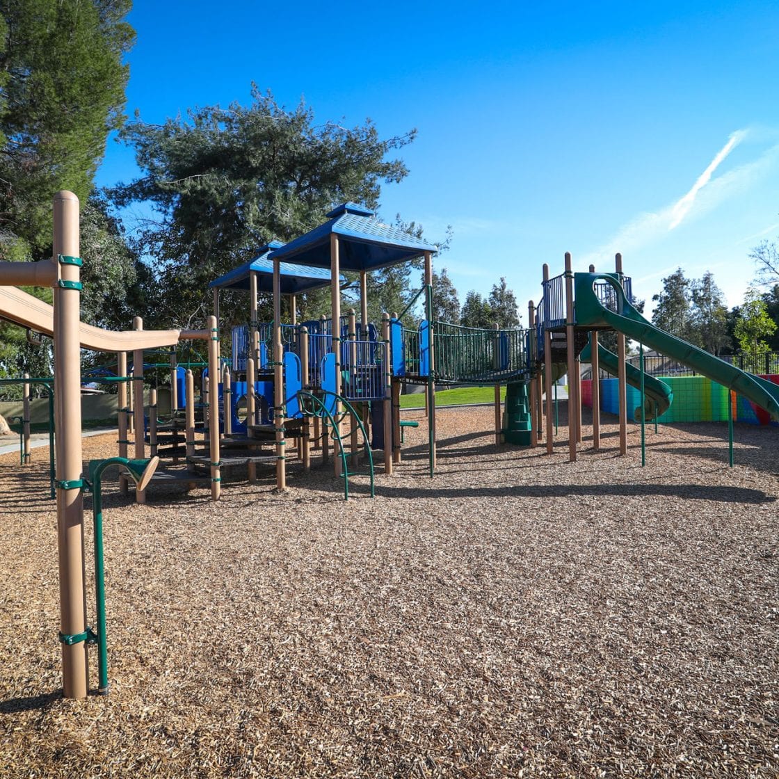 Los Robles Park – Parks & Recreation